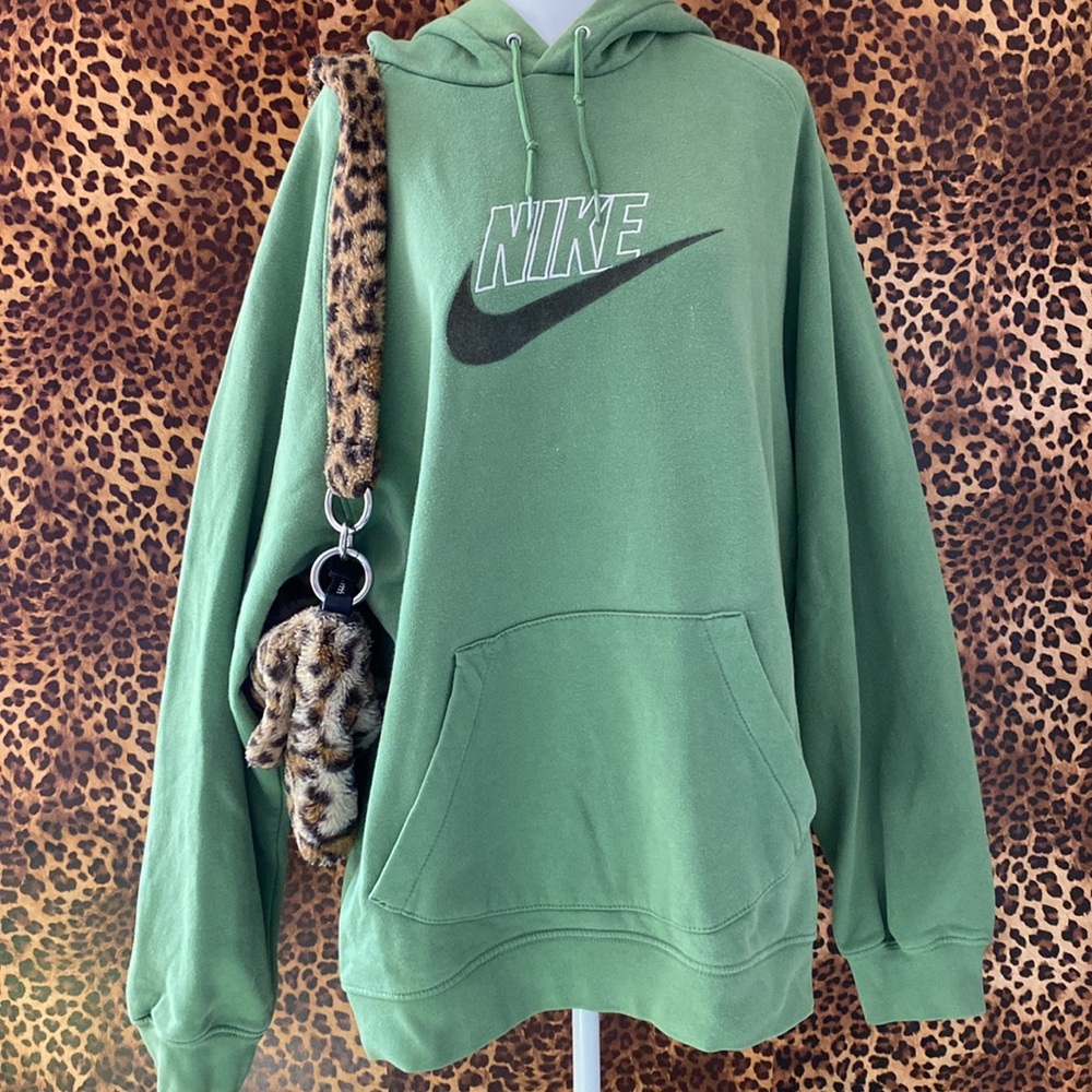 Nike - Picture 7 of 9